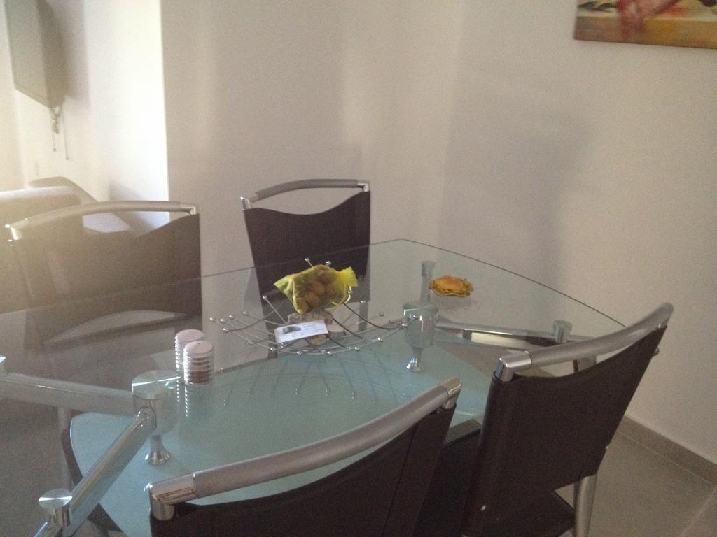 Niro Apartments Polis Szoba fotó