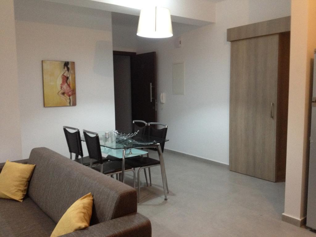 Niro Apartments Polis Szoba fotó